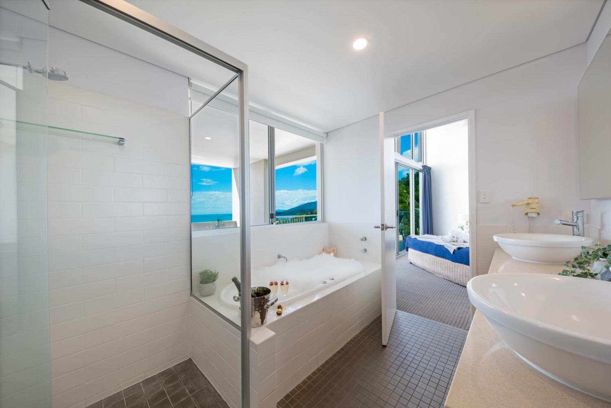 Sea Forever On Azure Seas - Airlie Beach Zewnętrze zdjęcie